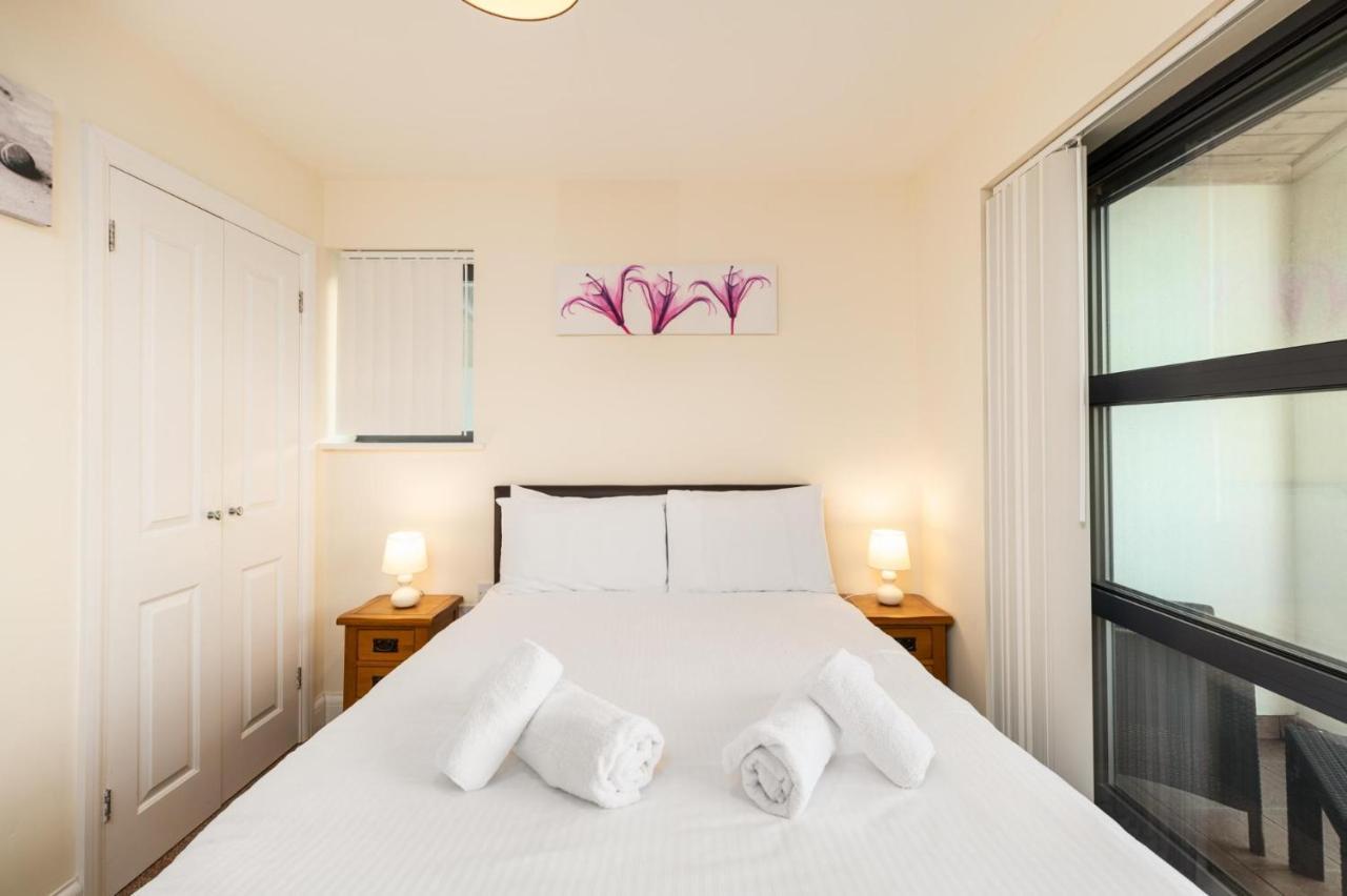 Stylish & Spacious 2Bd Apartment Westbeach Resort ビディフォード エクステリア 写真