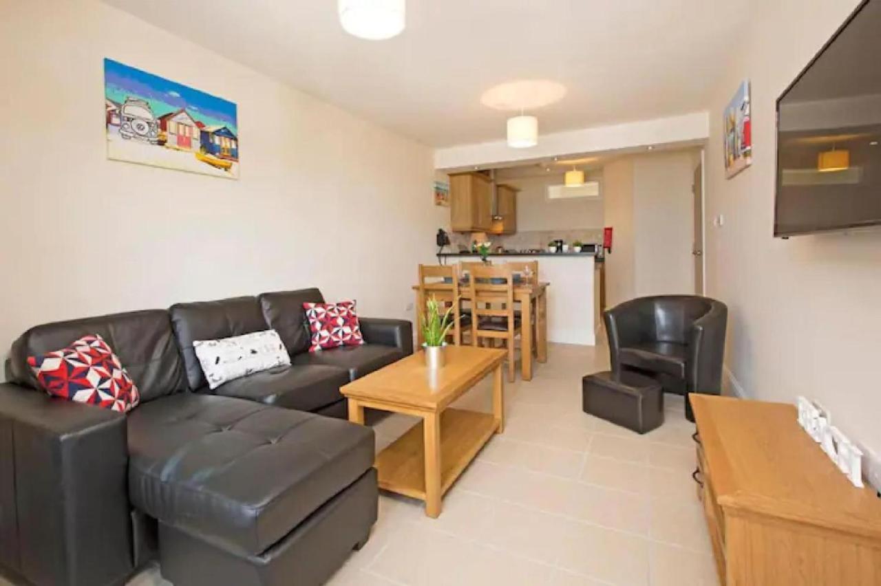 Stylish & Spacious 2Bd Apartment Westbeach Resort ビディフォード エクステリア 写真